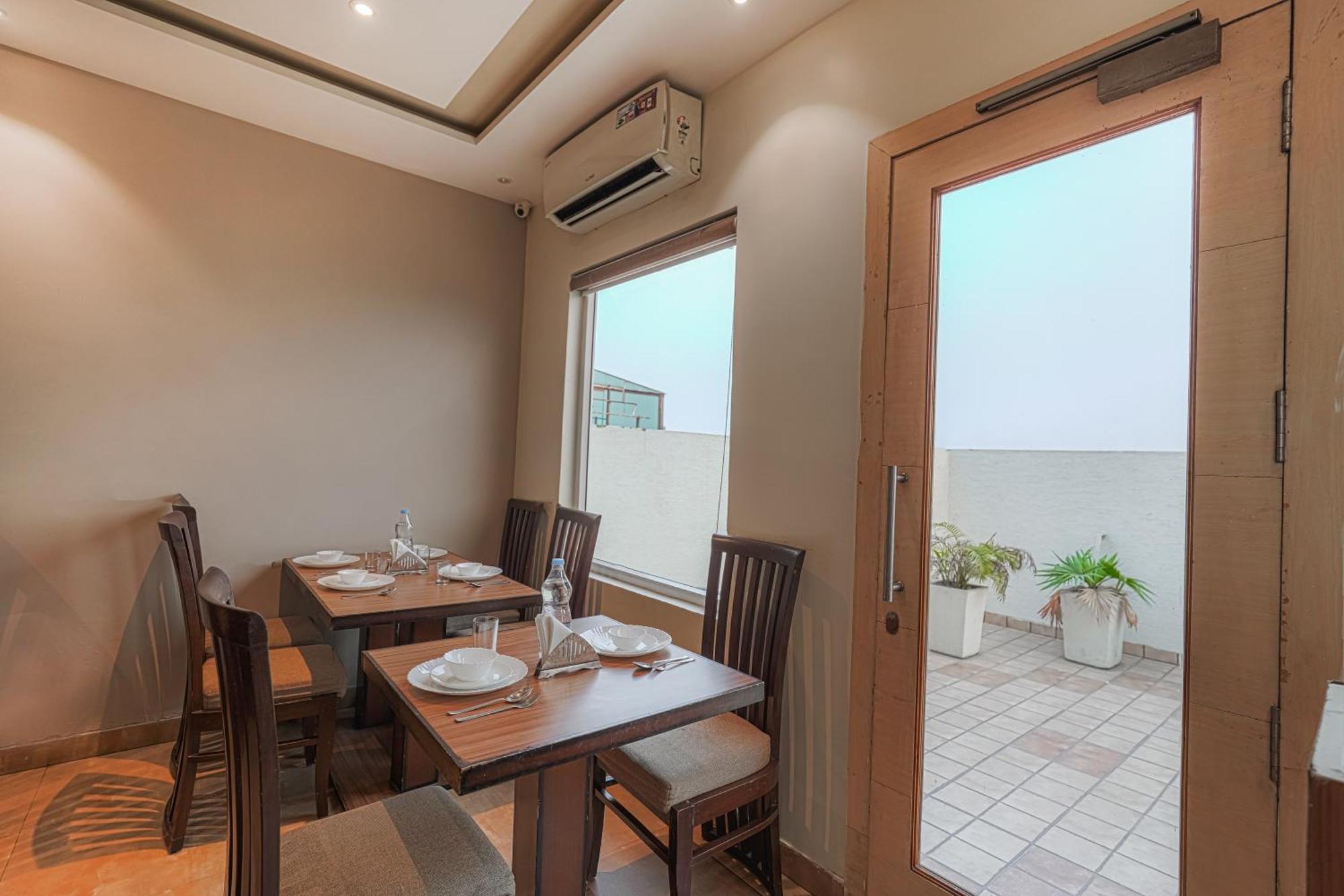 Csjs Inn Hotel Amritsar Exterior foto