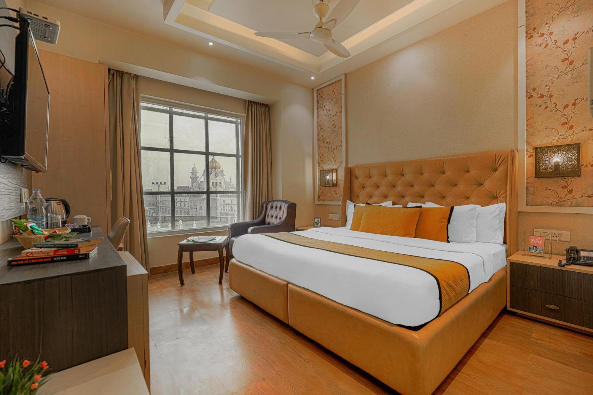 Csjs Inn Hotel Amritsar Exterior foto
